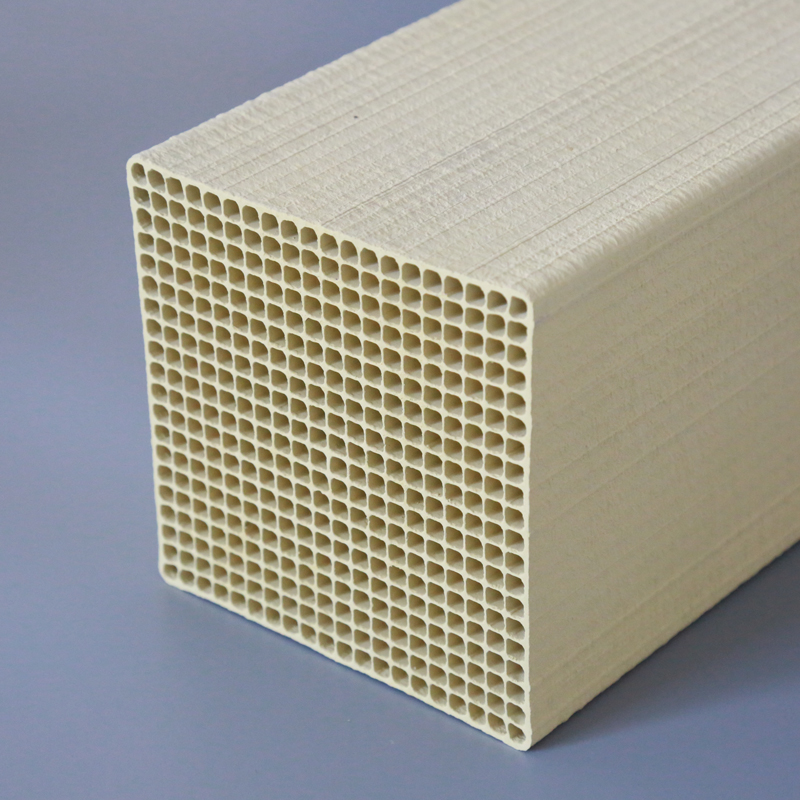 脫硝催化劑應(yīng)該怎么樣選擇比較好，如何來進行選型？